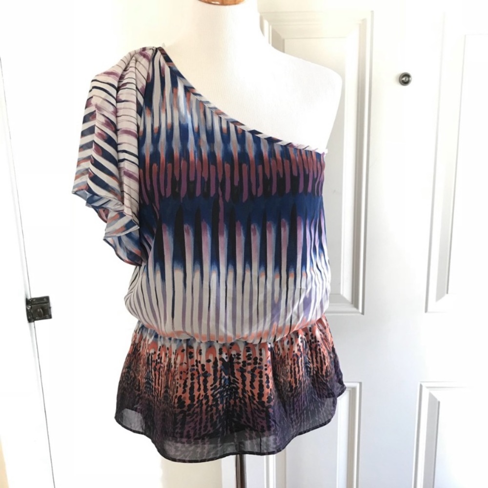 A.n.a one-shoulder blouson top